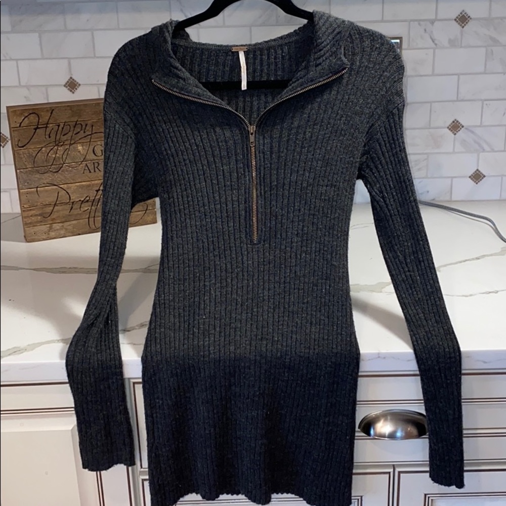 FREE PEOPLE GREY ZIP LONG TO HIP SWEATER W HOODIE - Picture 7 of 7